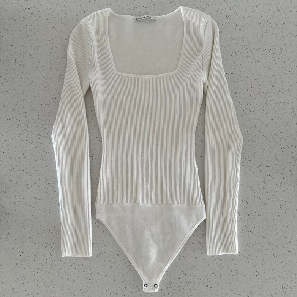 Abercrombie & Fitch White Ribbed Square Neck Long Sleeve Bodysuit XS